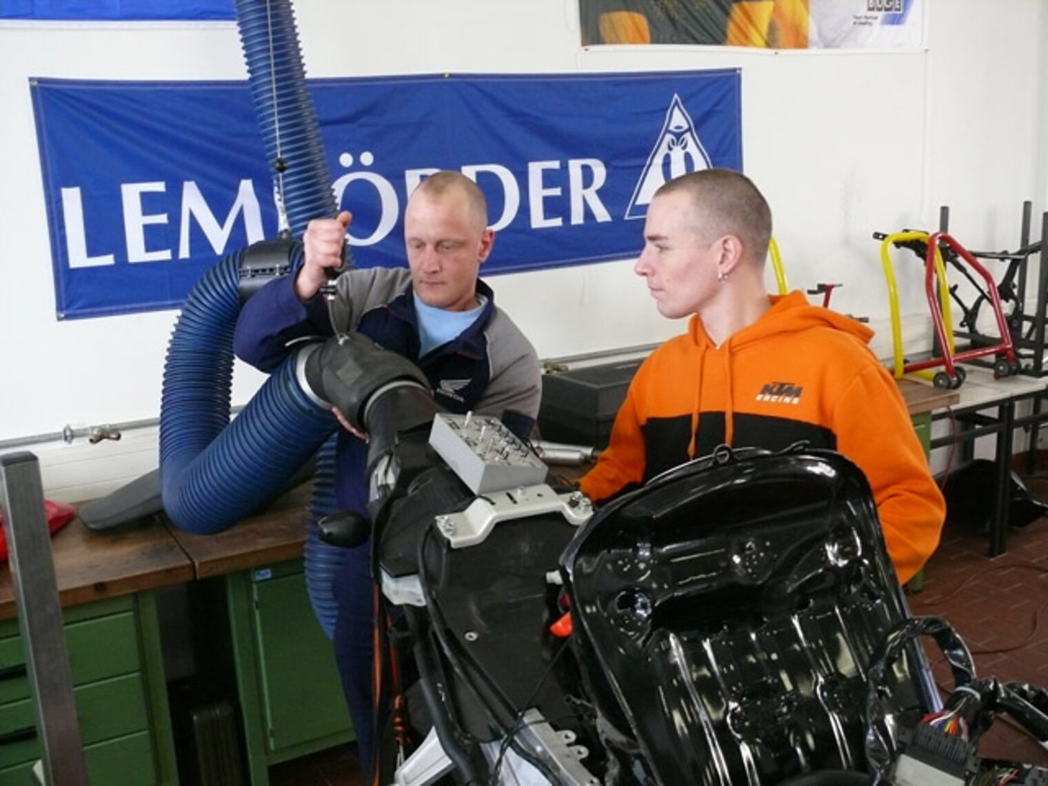Zweiradmechaniker-Meisterkurs 2008 2009 12