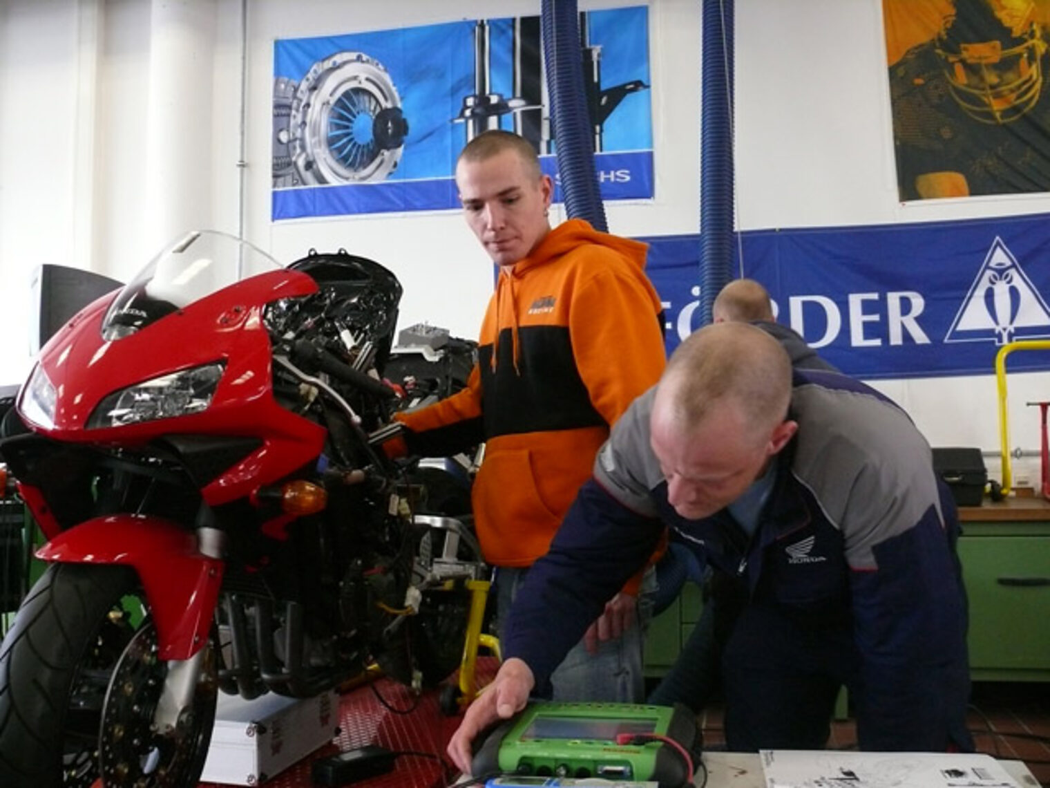 Zweiradmechaniker-Meisterkurs 2008 2009 14