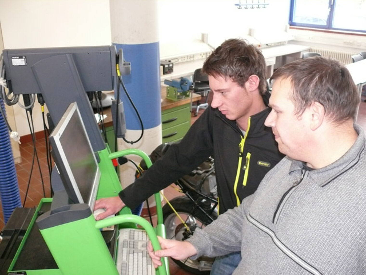Zweiradmechaniker-Meisterkurs 2008 2009 27