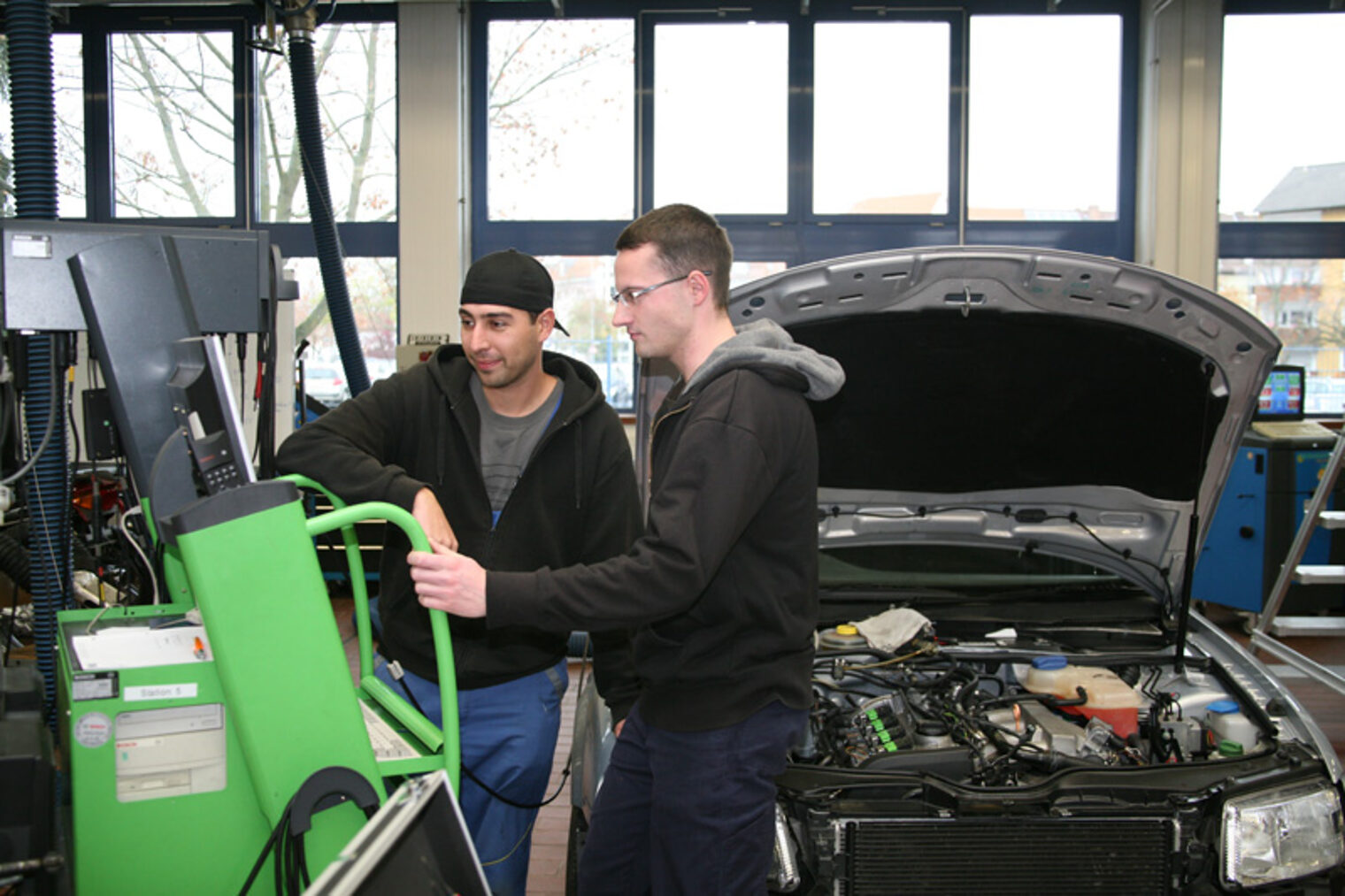 KFZ Techniker Meisterkurs 2009 05