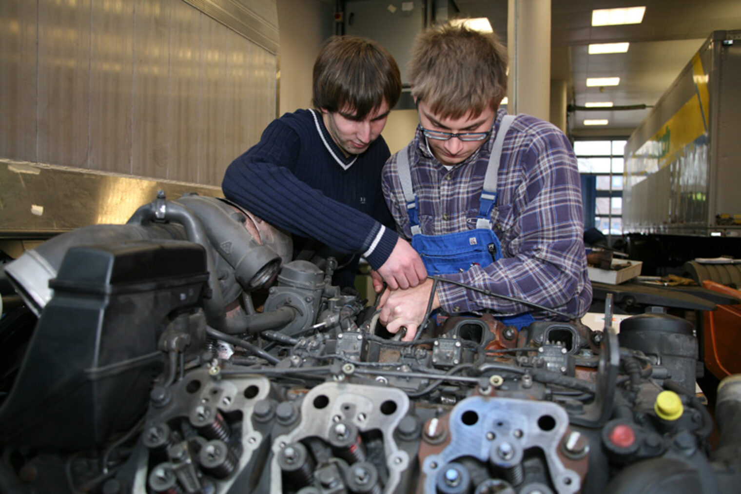 Kfz Techniker Meisterkurs NFZ 2009 01