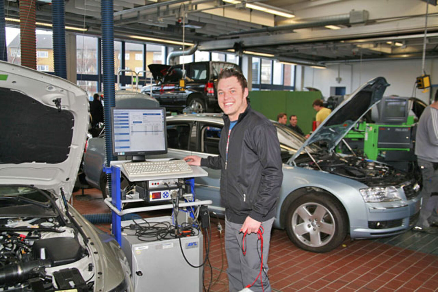 Kfz-Techniker Meisterkurs 09 2011 09-Fahrzeugakademie