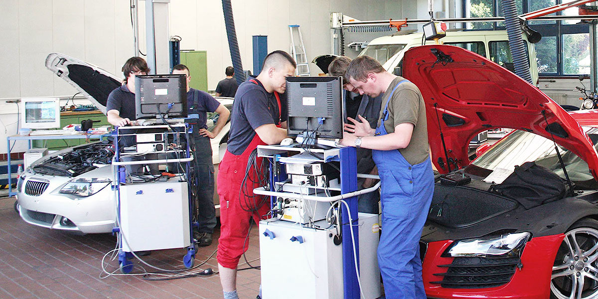 Kfz-Workshop für Abiturienten